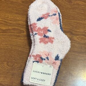 Lucky Brand Floral Pink and Blue Lounge Socks